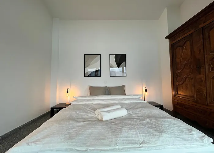 Wohnung Mit Grossartiger Seesicht Und Balkon