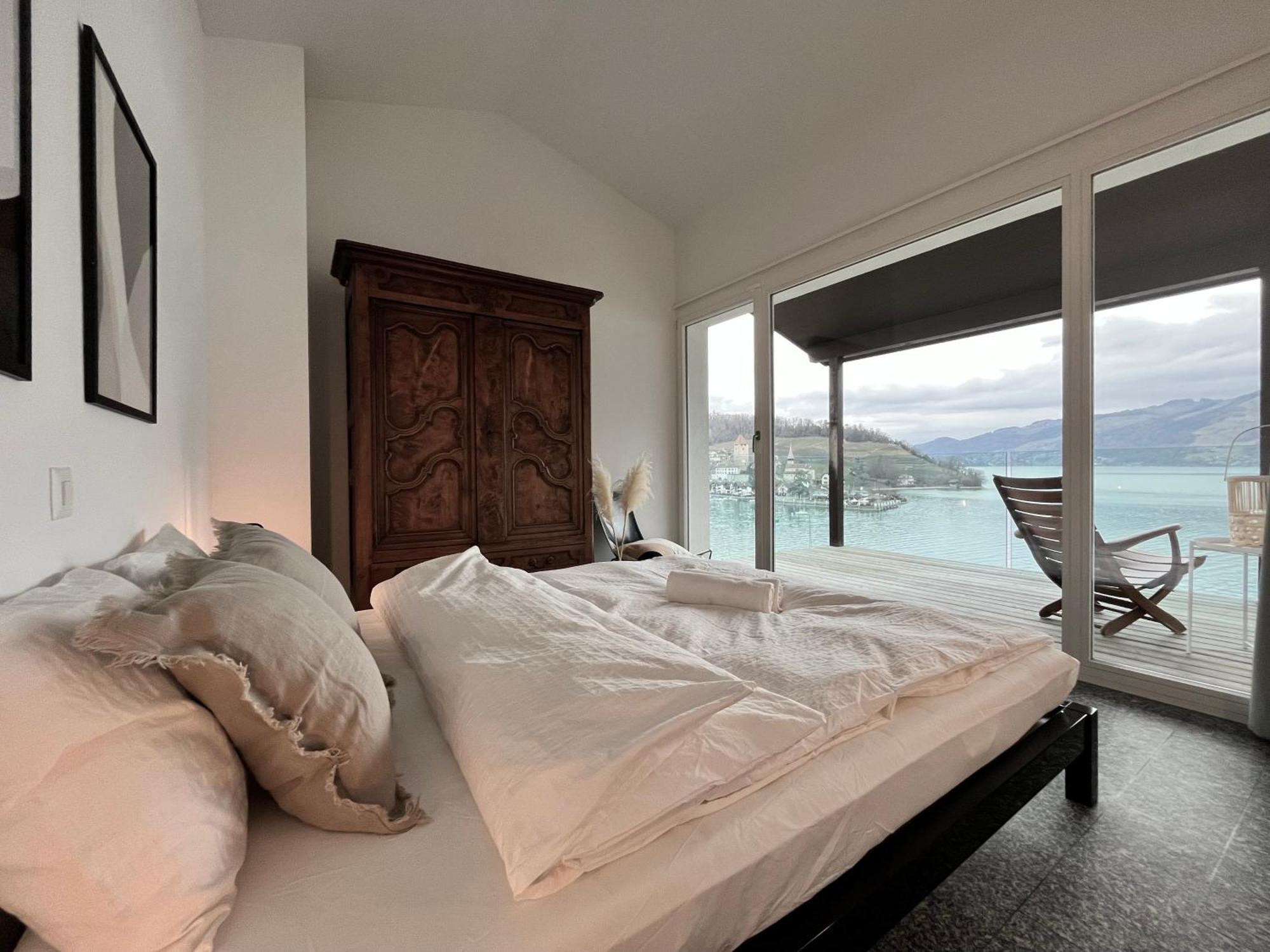 Mit Grossartiger Seesicht Und Balkon Apartment Spiez