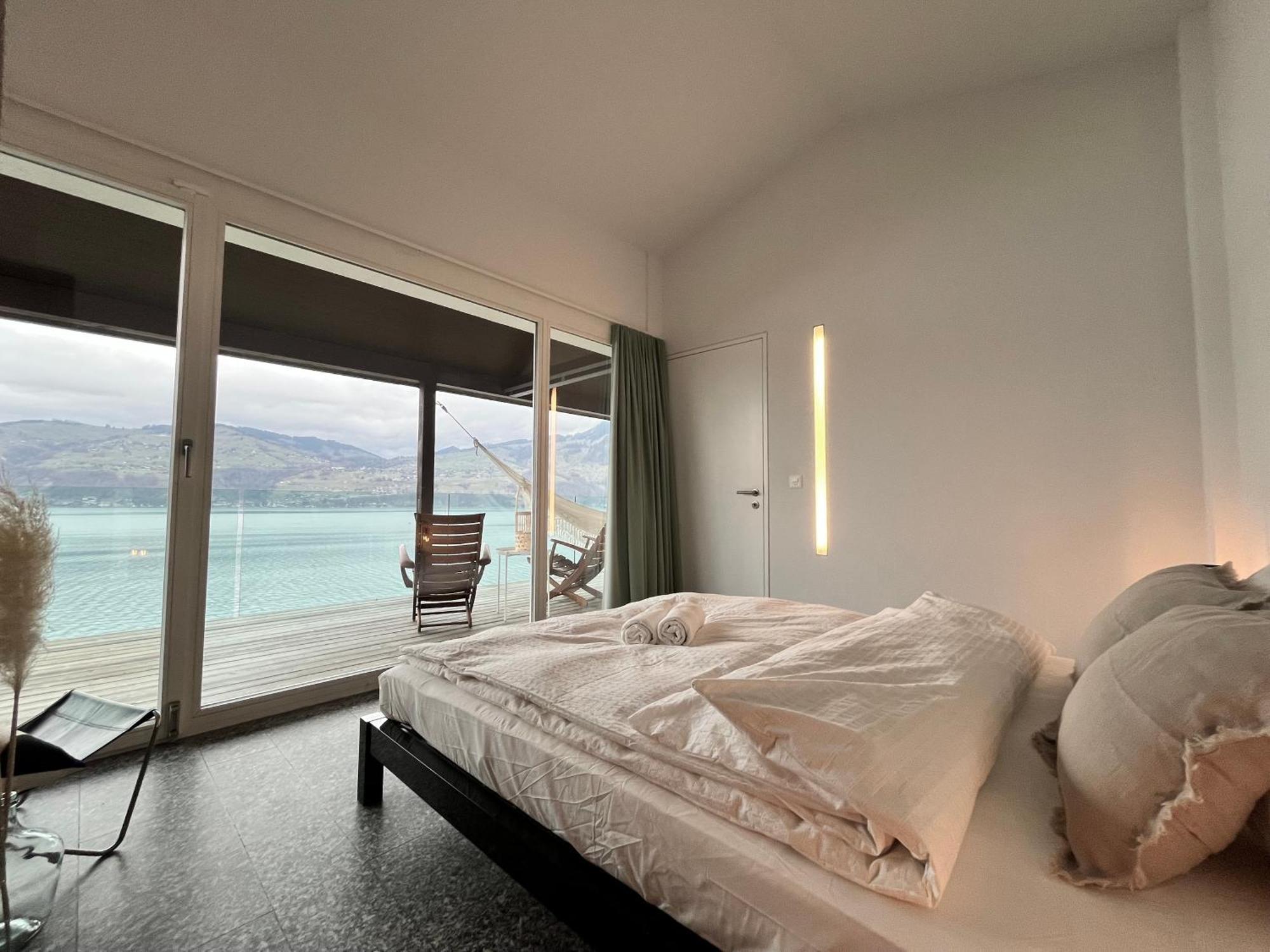 Mit Grossartiger Seesicht Und Balkon Apartment Spiez
