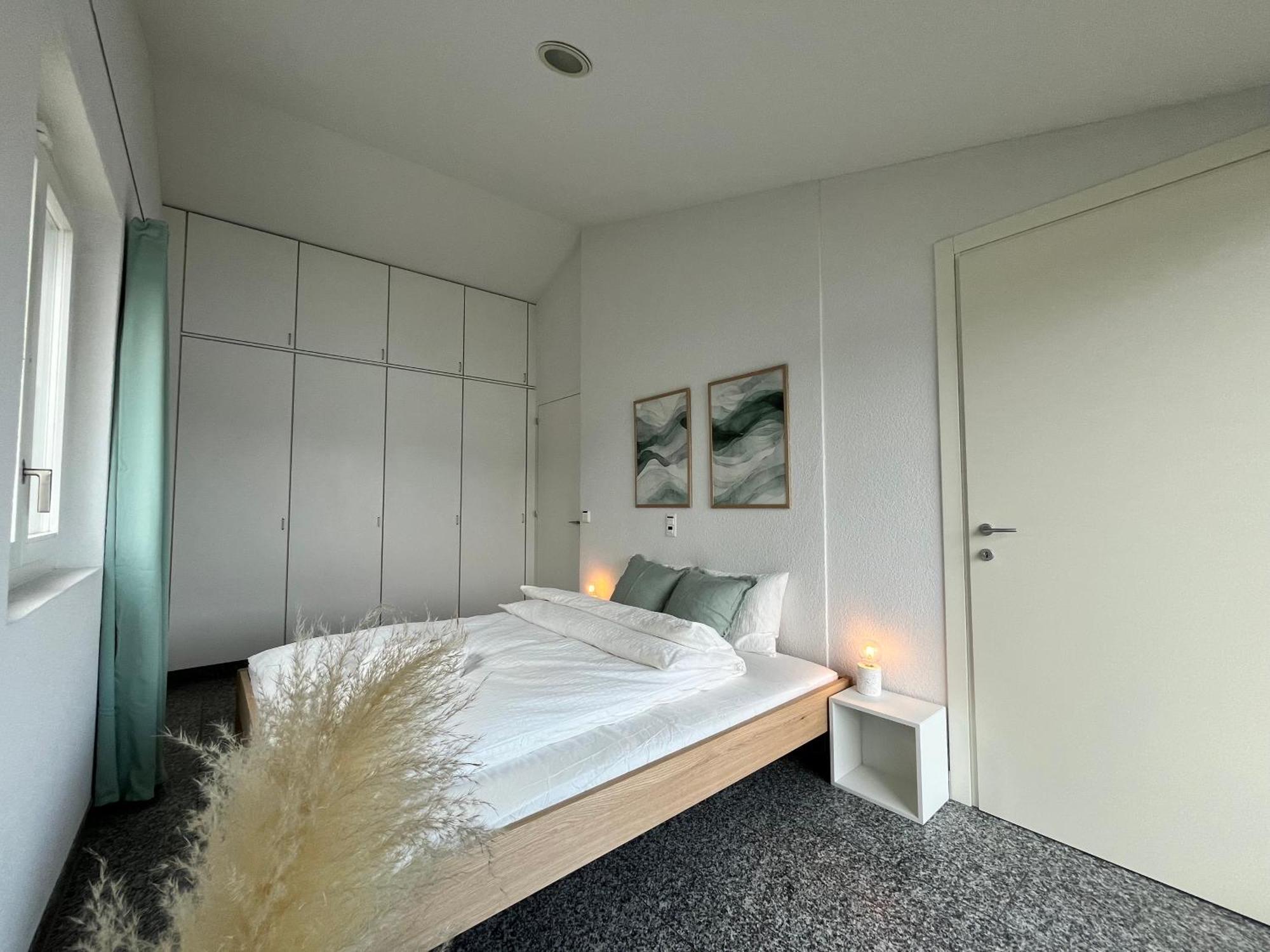 Mit Grossartiger Seesicht Und Balkon * Spiez