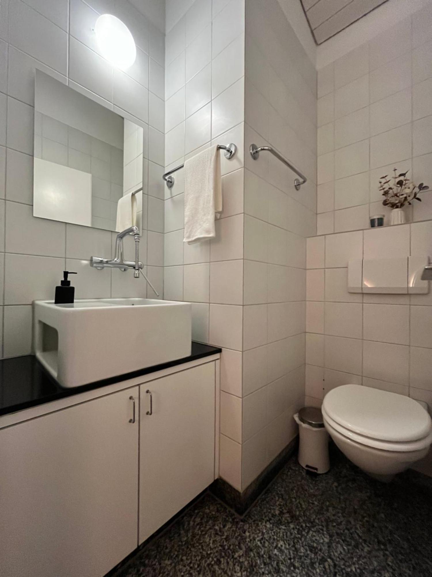 Mit Grossartiger Seesicht Und Balkon Apartment *