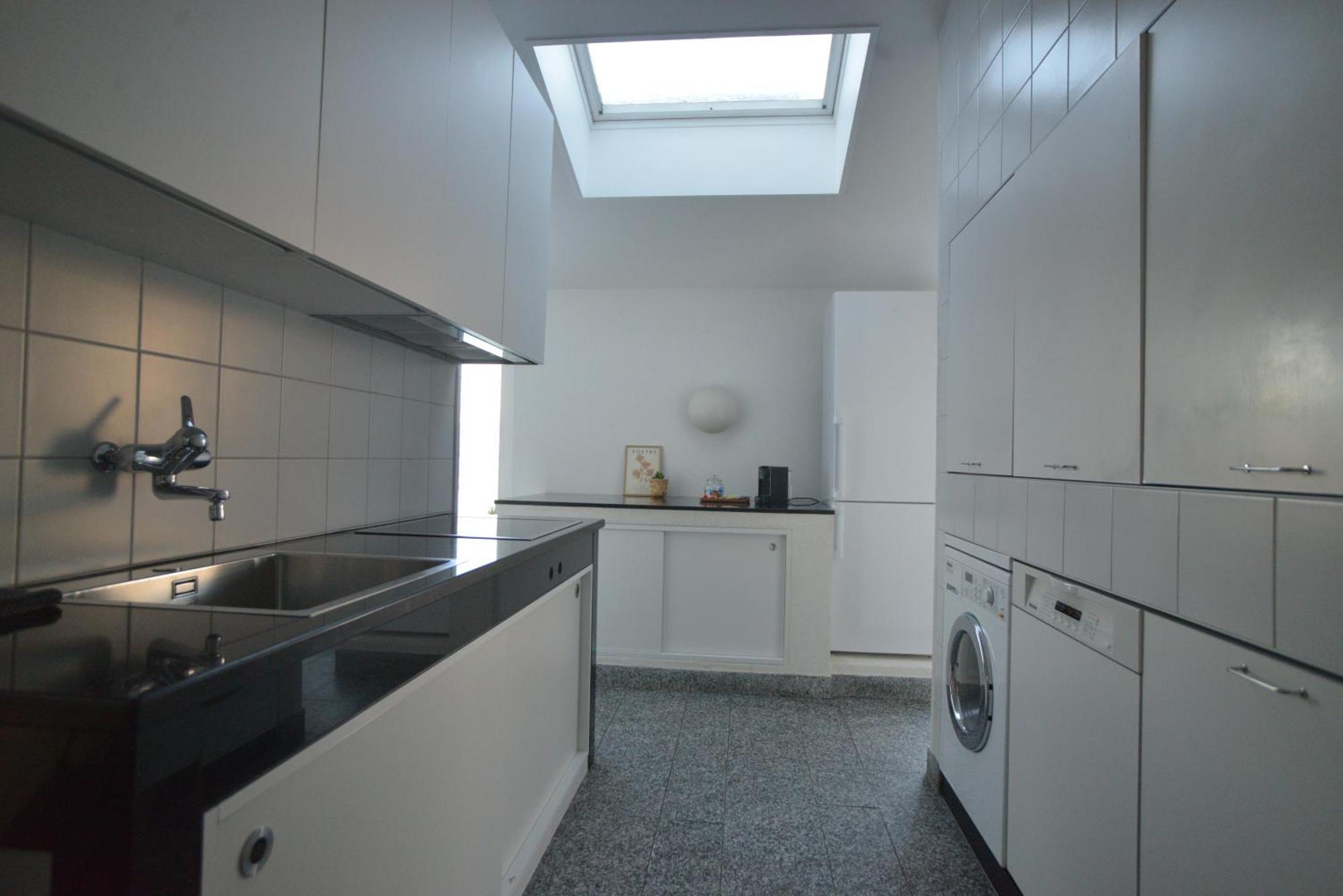 Apartment Mit Grossartiger Seesicht Und Balkon *